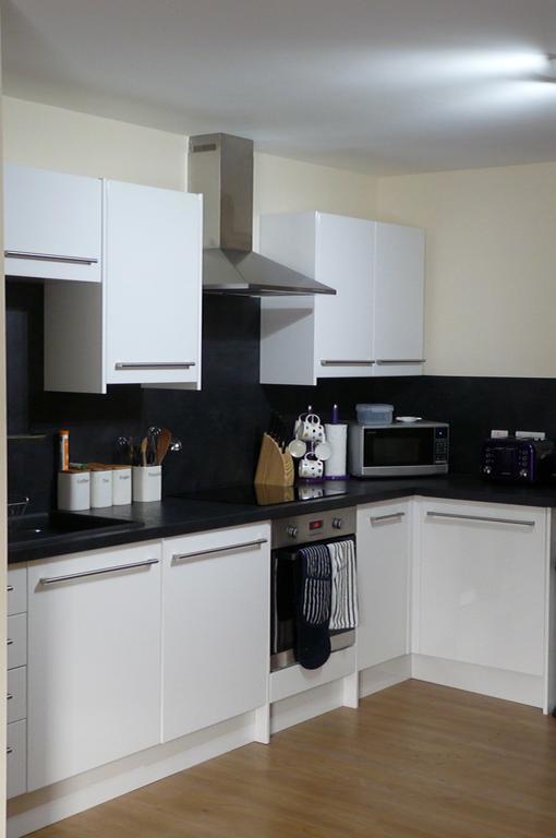 וויק Riverside Apartments מראה חיצוני תמונה