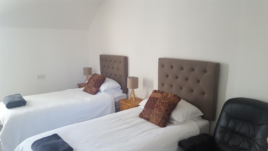 וויק Riverside Apartments מראה חיצוני תמונה